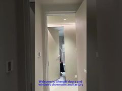 Aynı renk alüminyum kapı